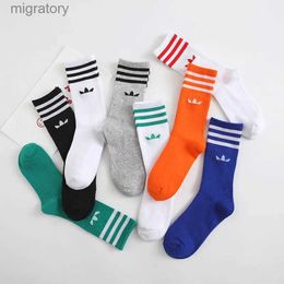 Men's Socks Mens and womens striped cotton socks Evolver Interface Instagram Fashion High Tech Tube Advertising Sports 2023 yq240423