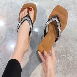 Slippers Women Clip Toe Flat Female Crystal Luxury Flip Flops Sandals 2024 Summer Fashion Dress Beach Outdoor Slides Zapatillas H240423
