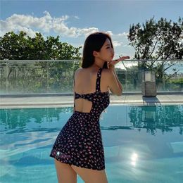 Swim Wear Floral one-piece swimsuit women Korean style French bellflower style hot spring swimsuit women bikini 240423