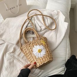 Shoulder Bags Casual Small Daisy Straw Bag Ladies Handmade Handbag Fashion Rattan Crossbody Summer Women Tote