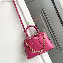 Handbag Bags Designer 2024 Bag Vlogoo Woman Rock Valentyno Stud Womens New Western Style Shoulder Popular Fashion Versatile Crossbody Rivet Shell JER7