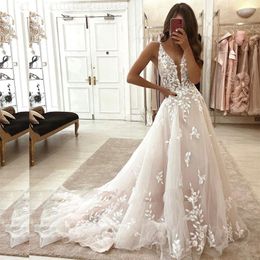 New Beautiful Leafs Lace See Through Wedding Dress For Bride Deep V Neck Women Wedding Dresses Short Train A line Bridal Gown