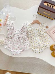 Rompers 2024 Summer New Baby Girl Sleeveless Bodysuit Newborn Infant Cotton Casual Jumpsuit Toddler Cute Floral Princess Overalls H240423