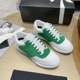 Xiaoxiangfeng Casual Women's Small White Color Blocking Board Sports Shoes, 2024 New Thick Soled Panda Tie Up Biscuit Shoes