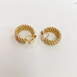 Earrings Simple Golden Twist Small Round Ear Clip Earrings Female European American Fashion Retro C Shaped Clip Earrings Without Piercing