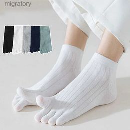 Men's Socks Mens breathable short socks five finger rinse socks moisture absorbing boat socks mens sports socks summer fashion yq240423