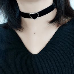 Necklaces Simple vintage black velvet with love choker neck with collar neck ring Choker necklace for women