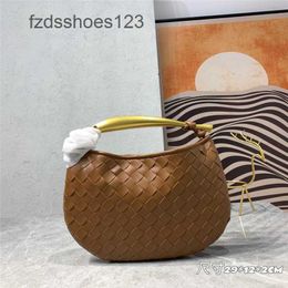 Und Capacity Half Pleated Luxury 2024 Bottegss tote bag Moon Hand Sardine Jodie Shark Soft Bags Leather HandCalfskin Venata Knitted Large WLEU