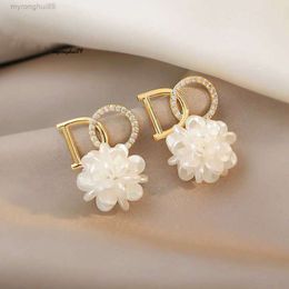 jewelery earrings for woman charms Luxury and Niche Design Petal Earrings for Women's High-end New Trend S925 Silver Needle IHHP IHHP