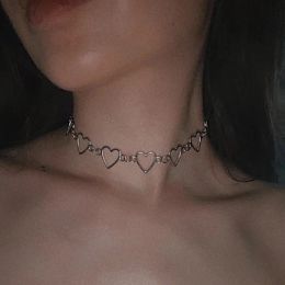 Necklaces Independent Gothic Metal Hollow Connecting Heart Neck Chains Choker Collar Necklace Women's Egirl Cosplay Aesthetic Jewelry