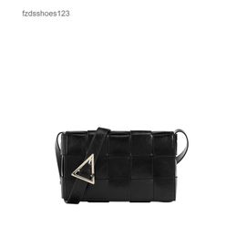 Crossbody bottegs Shoulder Fashion Bag bags Cassette Bag Designer Textured Handmade Woven Square Bag Popular F bag Small Knitted AZX5