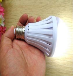 E27 7W 9W 12W 15W LED Emergency Bulb Lamp Water Light Manual Automatic control 180 degree light Street vendors use Home Lamps3695547