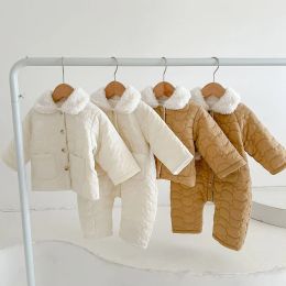 Coats Winter Baby Cotton Coats Baby Embossed Warm Boys and Girls Clothes Pretty Lapel Pockets Newborn Tops White Coat