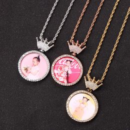 INS Creative Crown Memory Photo Frame Pendant Men's and Women's Hip Hop Commemorative Necklace