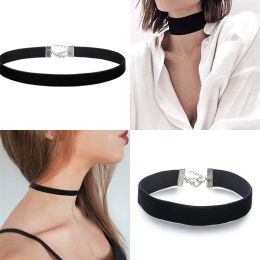 Necklaces Boho Black Velvet Choker Necklace Ribbon Vintage Gothic Adjustable Necklace Simple Women Clavicular Chain Neck Decoration