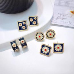 Stud Earrings Daisy Flower Fashion Exquisite Small For Women Fresh Wild Cute Hypoallergenic Earring Party Jewellery