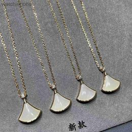 Fashion Luxury Blgarry Designer Necklace White Shell Skirt Necklace Womens Fashion Simple and Elegant Colourless Jewellery with Logo and Gift Box