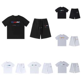 2024 Trapstar Mens Shorts and T Shirt Set Tracksuits Couples Towel Embroidery Letter Womens Crew Neck Trap Star Sweatshirt Suits Style