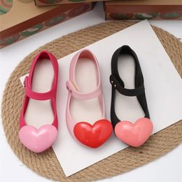 Mini Children Summer Sandals Girl Fashion Heart Shape Princess Candy Beach Shoes Kids Party Valentines Day HMI091 240416