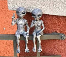 Alien Garden Resin Statue Meditating Alien Art Statue Sculpture Ornament Indoor Outdoor Decoration Garden Extraterrestrial Decor Q3108907