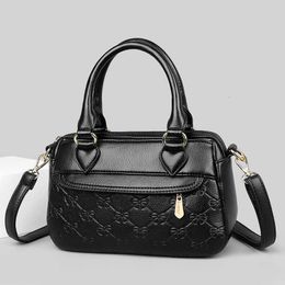 Bag Womens 2024 Middle Aged Moms Single Shoulder Crossbody with Versatile Temperament and Soft Leather Large Capacity Handbag