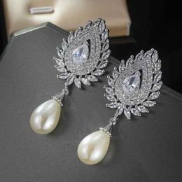 Charm Luxury Temperament Womens Imitation Pearl Earrings Full Paved Bling White CZ Stone New Fashion Wedding Jewellery Birthday Gifts Y240423