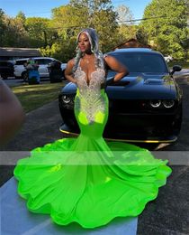 Luxury Rhinestones Green Mermaid Prom Dresses For Black Girls 2024 Elegant Long Beaded Crystal Rhinestones Birthday Party Gowns