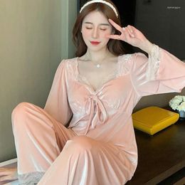 Women's Sleepwear Autumn Winter Velvet Trouser Suits Elegant French Court Style Pyjamas Set Pink Loose Velour Home Clothes Loungewear