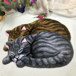 Carpet Anti-Slip Plush Hand-Woven Carpet Cute Cat Shape Rug Carpet Mat Living Room Bathroom Doormat Gray Brown Cats Fl T240422