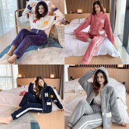 Plus 5xl Big Size Pamas Capuzes de inverno Flanela para mulheres gorda Veet Woman Sleepwear Sweatshirt Aferta de casa quente 220329