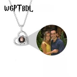 WGPTBDL Valentines Day Gift Po Custom Projection Necklace Simple Heart Shaped Projection Necklace Lover Family Memory Gift 240409