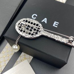 Boutique Gold-Plated Brooch Brand Designer New Badminton Racket Shaped Design For Fashionable Women High Quality Jewellery Pendant Brooch With Box For Birthday Party