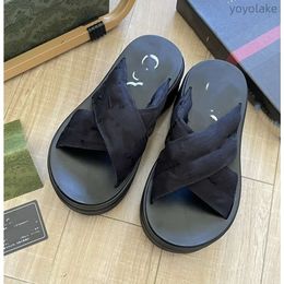 2024Designer Padded Nylon Platform Slide Sandals Thick Bottom Pool Slides For Woman Mid-heel Slippers Casual Oversize Sandal Fashion Summer Chunky Mule Beach