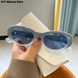 Sunglasses European and American women and mens new retro oval shaped glasses fashionable jelly Coloured hip-hop sunglasses J240423