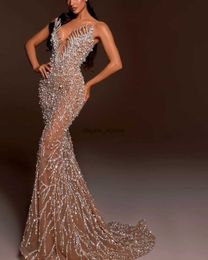 LUxurious Sexy A-Line Wedding Dresses Strapless Sweetheart Sleeveless Lace Applique Beads Bridal Gowns Sweep Train Robes De Vestido Customised H24117