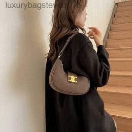 Top Grade Cellin Brand Designer Bags Style Womens Underarm Bag New Frosted Handheld Shoulder Bag Crescent Bag with Original Logo