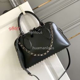 Stud Versatile Bags Western Shoulder Designer Handbag 2024 Womens New Bag Style Vlogoo Popular Fashion Woman Crossbody Rivet Rock Valentyno Shell E18R