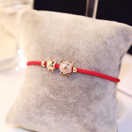 Bracelets New Fashion Cute Pig Adjueable Bracelet Braided Bracelets for Women and men Lucky Red Rope Chain Rose Gold Colour Bangles Jewellery
