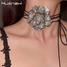 Necklaces HUANZHI Vintage Full Rhinestone Large Black Flower Necklace for Women Girls Choker Wax Thread Multiple Layers Fashion Jewelry