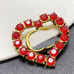 Double letter red full diamond brooch designer womens Brooches Classic Pearl Diamond letter Pins vintage PIN suit sweater dress Jewellery accessories CSD2404233