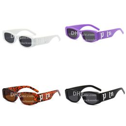 Classic Letter Square Frame Sunglasses Designer Mens Polarising Sunglasses Luxury Outdoor Beach Sun Glasses