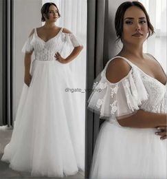 Gorgeous Plus Size Wedding Dresses Bridal Gown Lace Applique Sweep Train V Neck Cap Sleeves Off the Shoulder Tulle Beaded Beach Garden vestido de novia