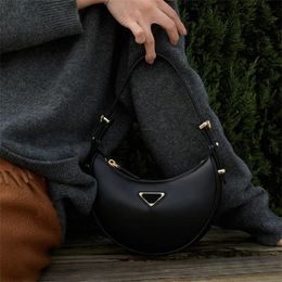 Luxury handbag underarm designer bags shoulder bag black brown solid leather luxury bag metallic triangle wallet plated gold single strap luxury bag new te026 C4