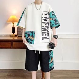 S6XL Large Mens Sports Suit Japan High Street Fashion Tshirt Shorts Twopiece Set Men Retro Neck Top Designer Clothes 240420
