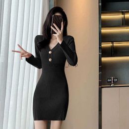 2023 Summer Casual Dresses Sweater Skir Short Sleeves Knitted Cloth Luxury Designer Clothes Causual Wear Knitting Clothing 2 Different Designs-2