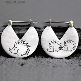 Dangle Chandelier Luxury Fashion Round Women Realistic Hedgehog Animal Silver Color Hoop Earrings Party Jewelry Gifts H240423