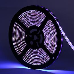 LED -Streifenleuchten 2m wasserdichte LED -Lichtstreifen RGB Lichter Streifen AA Batteriekasten