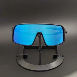 New 2024 O Colours Sports Bicycle Designer Womens Outdoor Bicycle Goggles Lens Polarised TR90 Photochromic Sunglasses for Running Mens Bicycle Glasses 7667