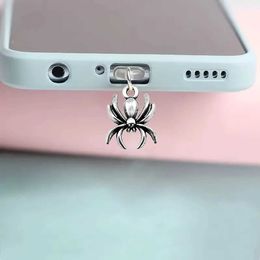 Cell Phone Anti-Dust Gadgets 2024 Spider shaped dust plug suitable for phone jack/iPhone port and Samsung Type-C charging port Y240423