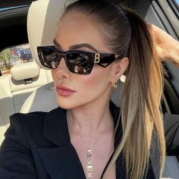 Sunglasses Vintage Cat Eye Sunglasses Women 2023 Fashion Luxury B Brand Designer Sun Glasses Large Eyewear UV400 lunette soleil femme 240423